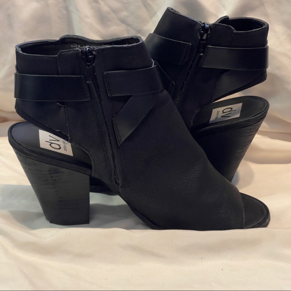 Dolce Vita - NWOT - ankle boots